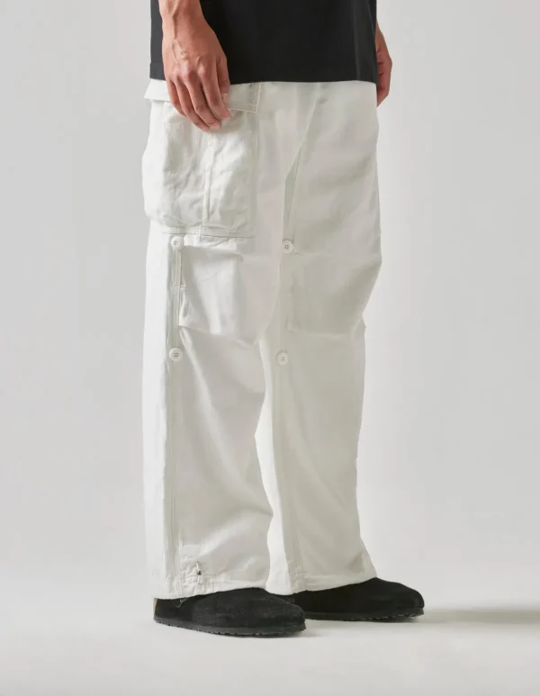 Maharishi Cargo Pants*4510 U.S. Cargo Snopants® · Loose Fit White
