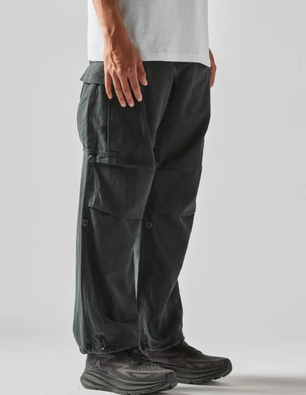 Maharishi Cargo Pants*4510 U.S. Cargo Snopants® · Loose Fit Black